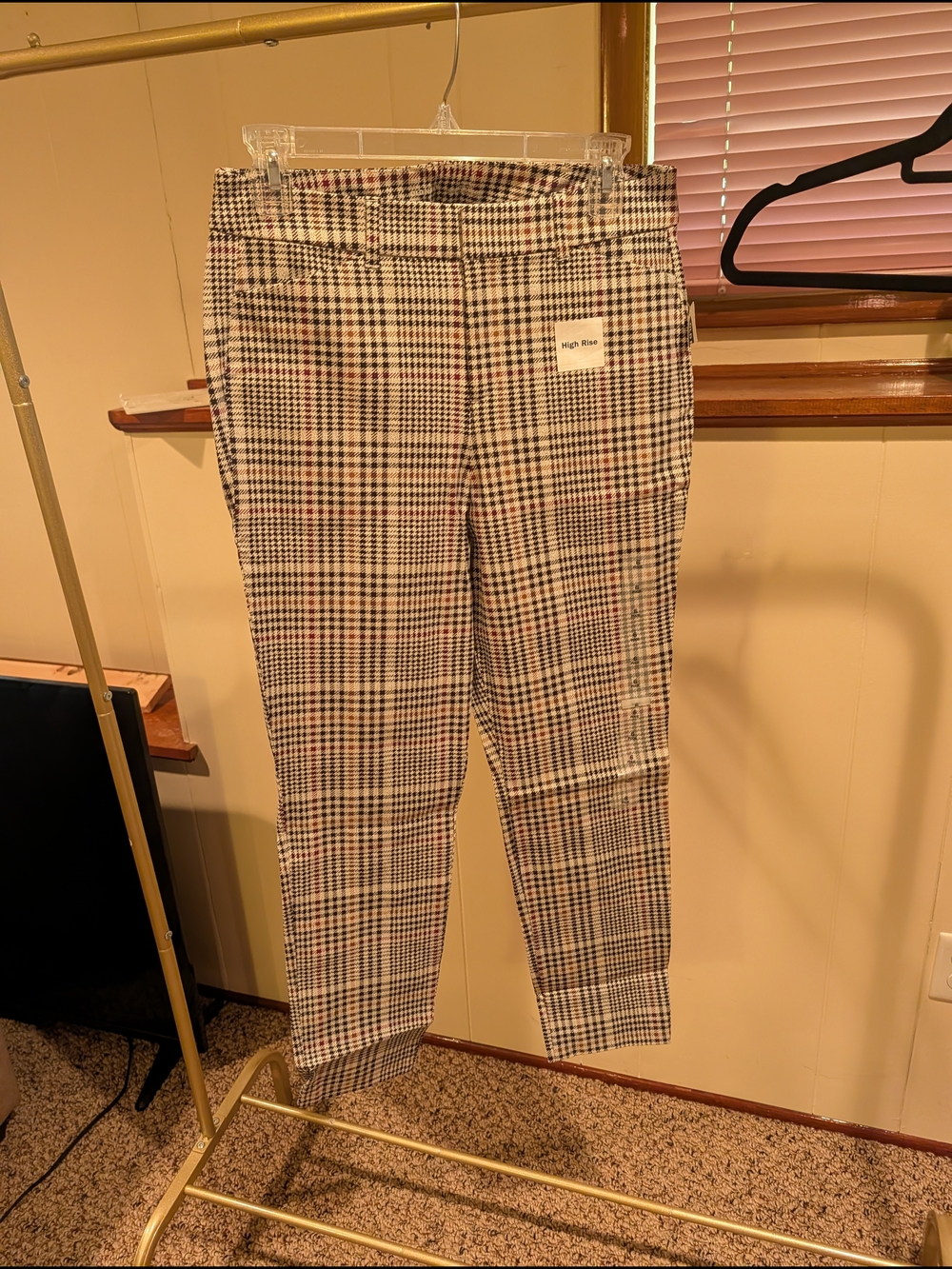 NWT Old Navy High Waisted Pixie Pants